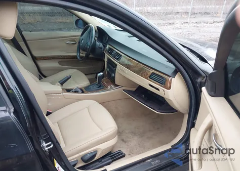 2007 BMW 328Xi z USA, uszkodzony, nr VIN WBAVT73527FZ36705